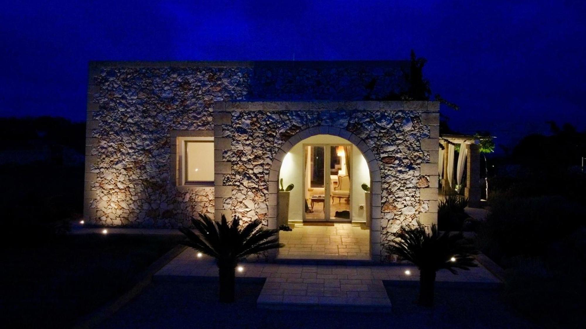 Leukos, Dimora Di Charme Villa Salve Exterior photo